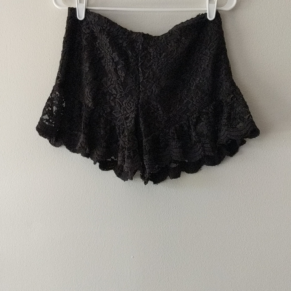 lace shorts